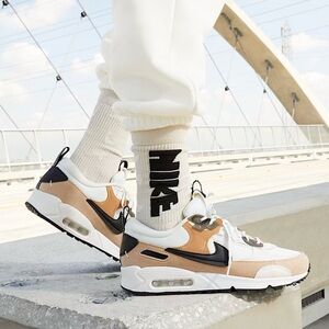 Women’s Nike Air Max 90 Futura